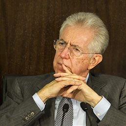 monti, politica