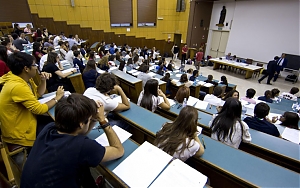 università, studenti, protesta, test