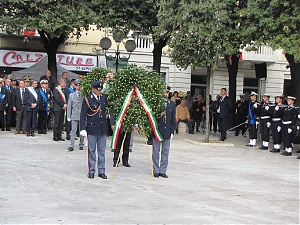 pescara, mascia, 4 novembre, marò, forze armate