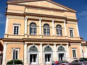 teatro, lavori, manutenzione