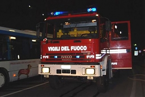 incendio, fuoco, vigili, cepagatti, villanova, autosalone