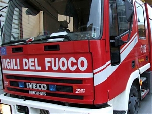 teramo, vigili del fuoco, frana, castiglione messer raimondo, smottamento