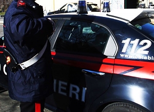 montesilvano, adriabitumi, via mascagni, due autocarri, una motrice, un carrello per il trasporto di macchine operatrici, un escavatore