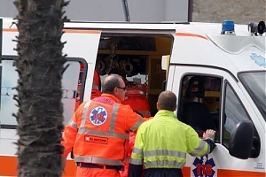 incidente, lavoro, teramo, tortoreto, operaio, sant'egidio alla vibrata, pressa