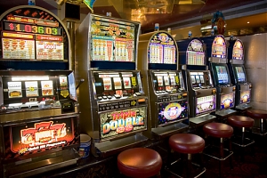 montesilvano, furto, slotmachine