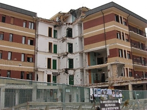 terremoto, premio, l'aquila, braccili, macerie dentro e fuori