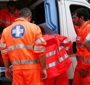 pescara, incidente, moto, scontro, auto