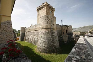 mostra, ortucchio, castello piccolomini, archeologica