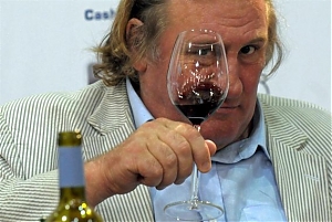 abruzzo, depardieu, cittadinanza, figaro, magazine