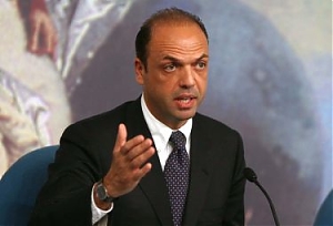 forza italia, italia oggi, nuovo centrodestra, sondaggio lorien