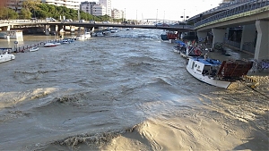 pescara, fiume, maltempo, esonda