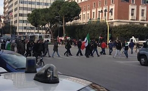 pescara, manifestazione, veri italiani