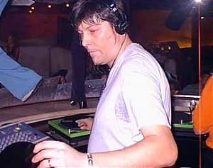 l'aquila, dj, claudio coccoluto, set, disc jockey