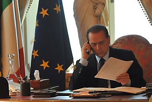 berlusconi, silvio, auguri, l'aria che tira