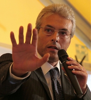 chiodi, abruzzo, elezioni, gradimento, vincere