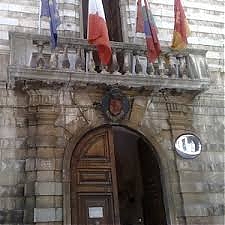 sulmona, balcone fiorito